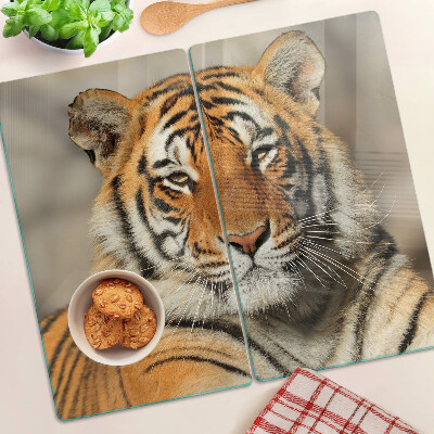 Tagliere in vetro temperato Tigre in un ambiente naturale