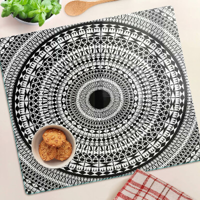 Tagliere in vetro Mandala nei toni del bianco e del nero