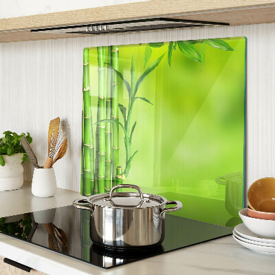Tagliere in vetro Bambù su sfondo verde