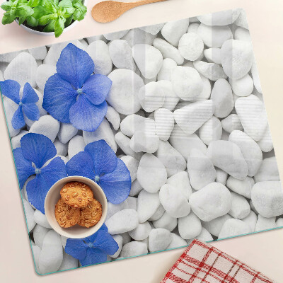 Tagliere in vetro Fiori blu su pietre bianche