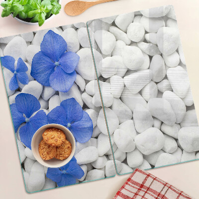Tagliere in vetro Fiori blu su pietre bianche