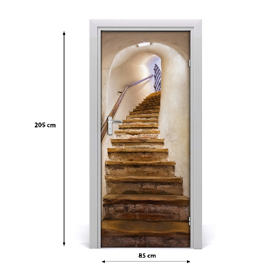 Rivestimento Per Porta Scale nel castello