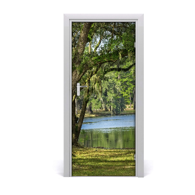Adesivo per porta Lago nel parco