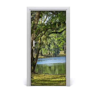 Adesivo per porta Lago nel parco