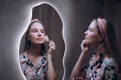 Specchio asimmetrico a LED Non ci sono cornici