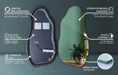 Specchio dalla forma irregolare con moderna retroilluminazione a LED
