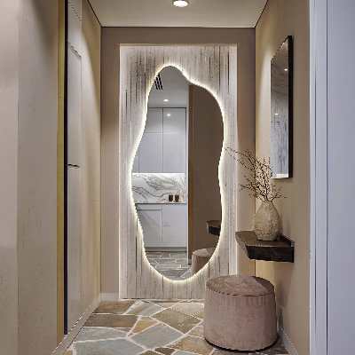 Specchio asimmetrico led innovativo