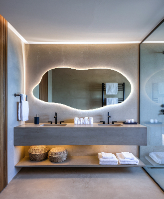 Specchio asimmetrico led innovativo