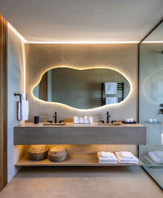 Specchio asimmetrico led innovativo
