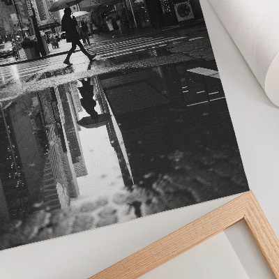Poster Grafica urbana moderna in bianco e nero sotto la pioggia