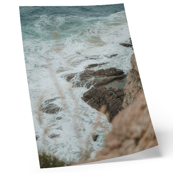 Poster Onde marine e una costa rocciosa dalle tonalità turchesi