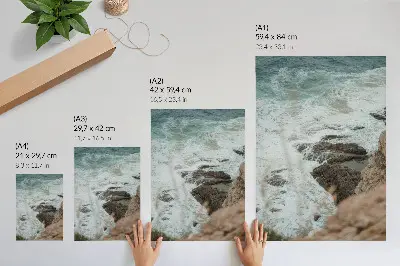 Poster onde marine e costa rocciosa dalle tonalità turchesi