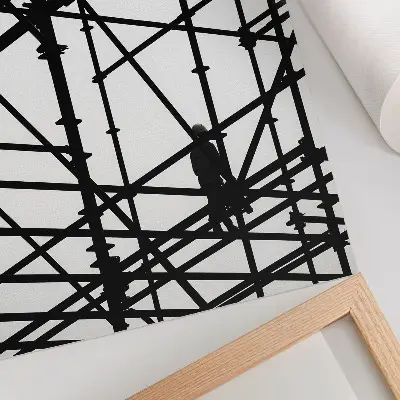 Poster con linee contrastanti su sfondo chiaro, per uno stile moderno e strutturato