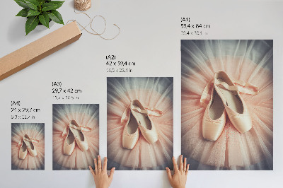 Foto su tela Ballerine su una gonna di tulle rosa, armonia ed eleganza