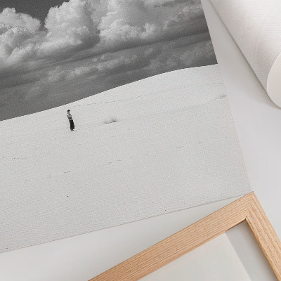 Foto su tela Composizione in bianco e nero con nuvole e deserto