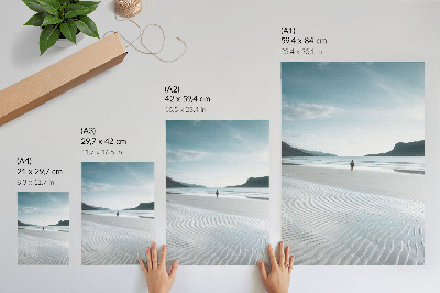 Foto su tela Una spiaggia al mattino con onde e sabbia finissima.