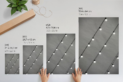 Foto su tela Simmetria in bianco e nero delle lampadine