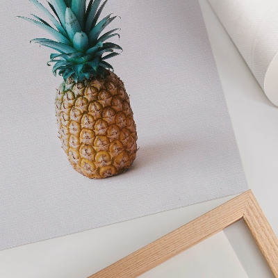 Foto su tela Ananas con foglie turchesi su sfondo bianco
