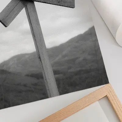 Poster decorazione in legno con paesaggio montano in bianco e nero