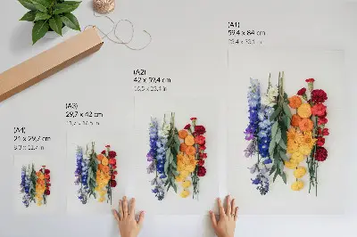 Poster fiori in fila verticale con colori vivaci che richiamano l'armonia della natura