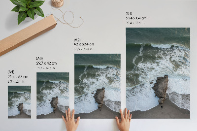 Poster Costa rocciosa, onde dell'oceano, acqua verde