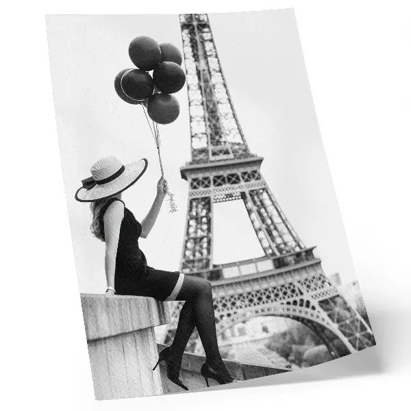 Foto su tela donna con elegante torre di palloncini