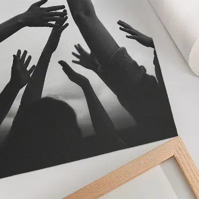 Foto su tela mani alzate in stile minimalista