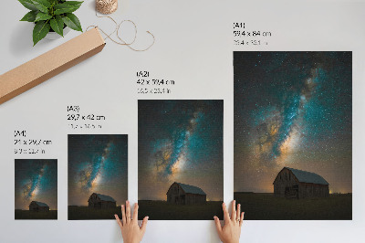 Stampa su tela Cielo notturno con stelle e la Via Lattea sopra il fienile