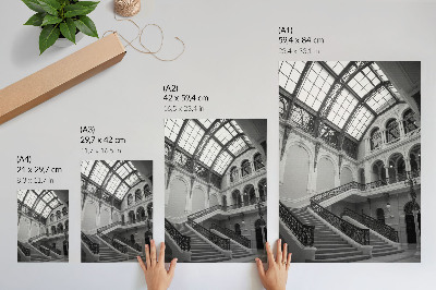 Stampa su tela Scala decorativa, ampie finestre, soffitti alti