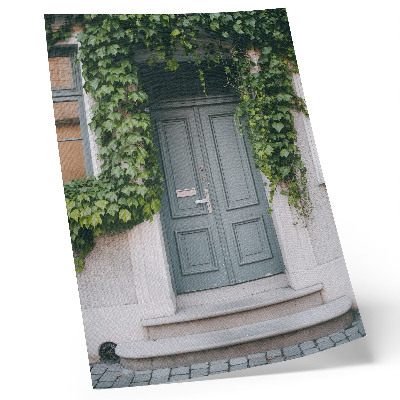 Foto su tela Viti verdi, porte grigie, composizione armoniosa