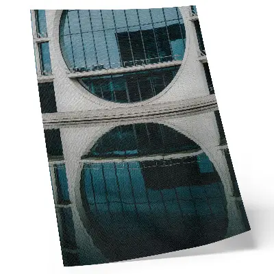Stampa su tela architettura moderna con riflessi di vetro sull'edificio