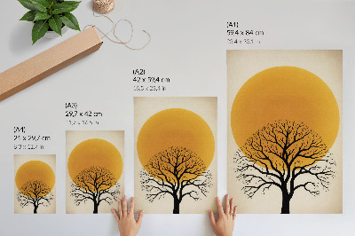 Poster Un albero sullo sfondo di un grande cerchio dai toni caldi