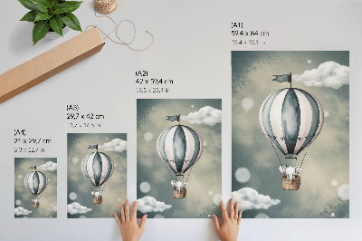 Poster Palloncino con nuvole dalle delicate sfumature di grigio