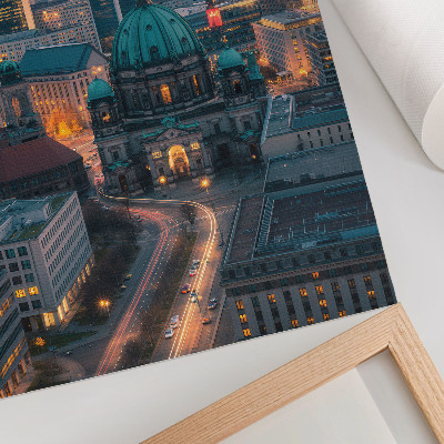 Poster Città moderna di sera con una calda illuminazione