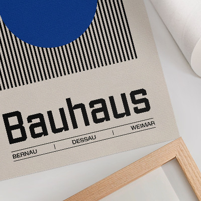 Poster Un grande cerchio blu su linee bianche e nere