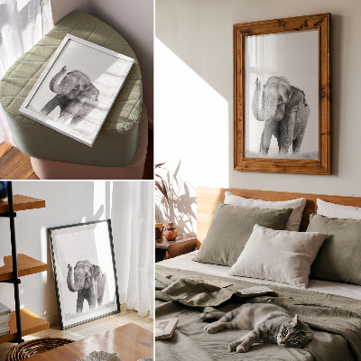 Poster Elefante monocromatico con la proboscide alzata