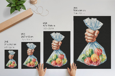 Poster Una mano con un sacchetto di plastica pieno di frutta colorata