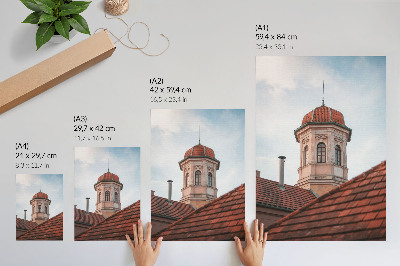 Poster Tetto in mattoni rustico di una torre, cielo blu