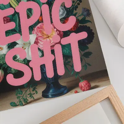 Stampa su tela fiori colorati con scritta rosa e contrasto vivido