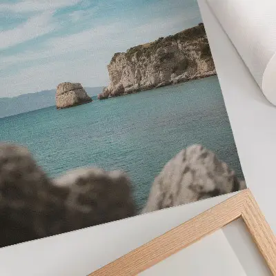 Foto su tela scogliere con mare e cielo blu