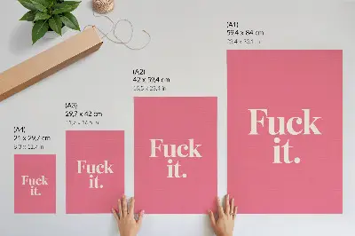 Stampa su tela con sfondo rosa, lettere bianche e stile moderno