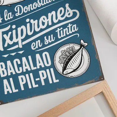 Foto su tela con motivo retrò a forma di pesce e scritte su sfondo blu