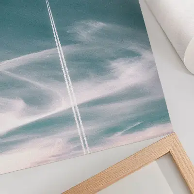 Poster cielo azzurro con striscia ispirazione libertà