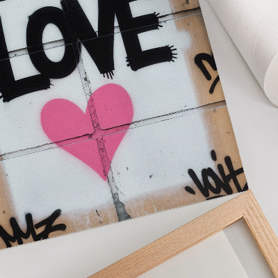 Stampa su tela Testo graffiti a forma di cuore su un muro di cemento