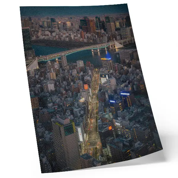 Poster l'eleganza notturna della città tra luci e riflessi