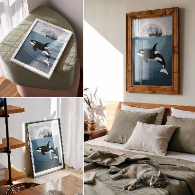 Poster Orca sott'acqua, figura su una barca, luna sullo sfondo.