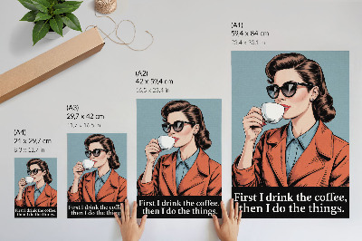 Poster Donna retrò con scritta motivazionale sul caffè