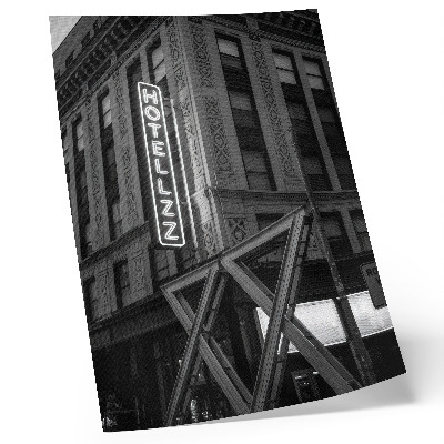 Foto su tela Architettura in bianco e nero con luci al neon dell'hotel.