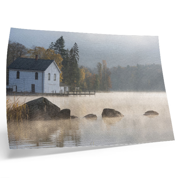 Stampa su tela moderna Paesaggio nebbioso, lago, cottage, alberi, autunno