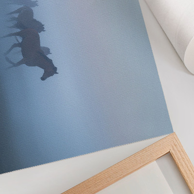 Poster murale di alta qualità Cavalli nella nebbia, una composizione rilassante e piena di pace